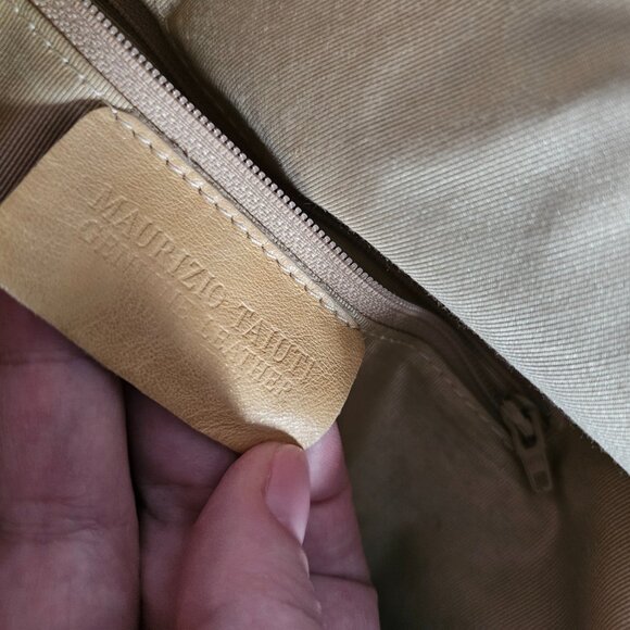 Maurizio Taiuti | Soft Yellow Leather Bucket Shoulder Bag City Vibe Style - Picture 8 of 15